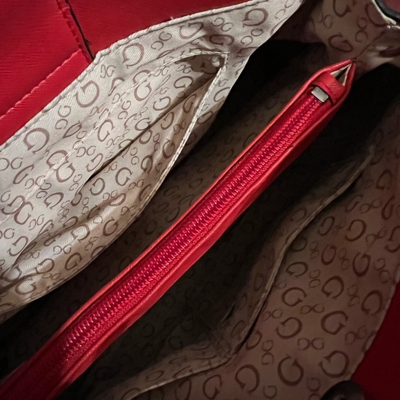 Guess purse - beautiful red - Picture 5 of 5
